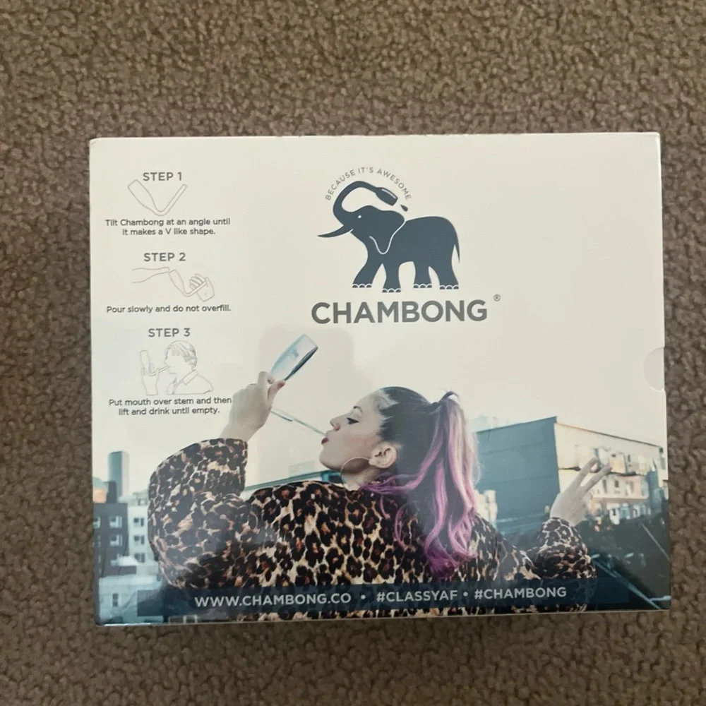 N/A enjoy champagne